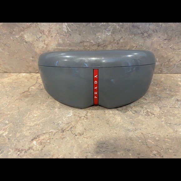 Prada sunglasses - Picture 7 of 7